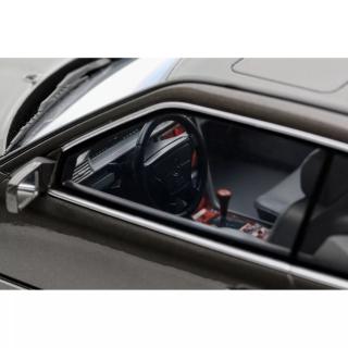 Mercedes-Benz C124 AMG \"Stance\" Anthracite Grey 2022 OttO mobile 1:18 Resinemodell (Türen, Motorhaube... nicht zu öffnen!)